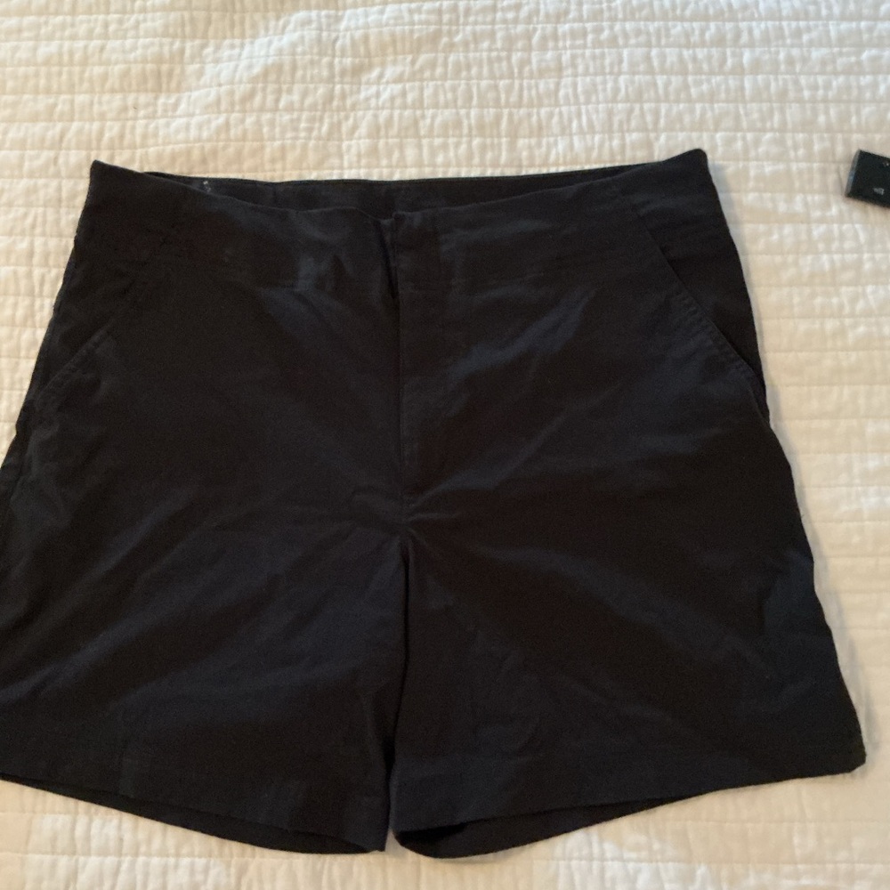 Columbia Black Bermuda Shorts Streamlined Design